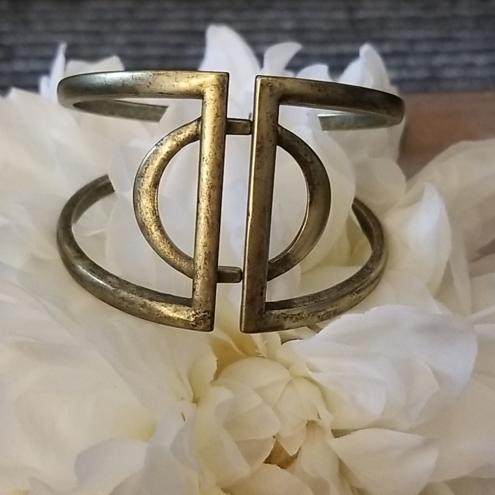 Cuff bracelet